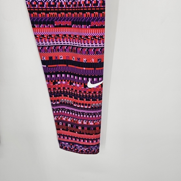 Nike WOMEN'S Pro Hyperwarm 8 Bit Printed Training Tights Women's Small - Picture 7 of 11